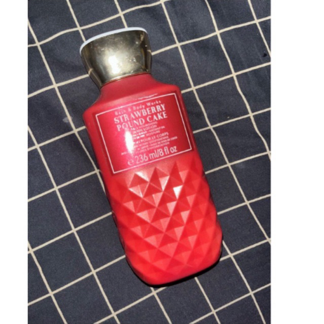Bath and Body Works Strawberry Pound Cake Lotion