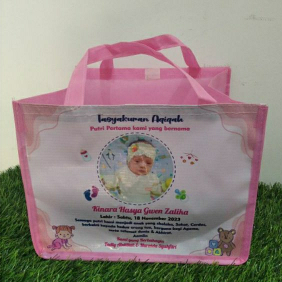 

tas aqiqah/ tas tasyakuran/ tas souvenir/ goodie bag/ tas souvenir custom/ tas hajatan 27x18x25
