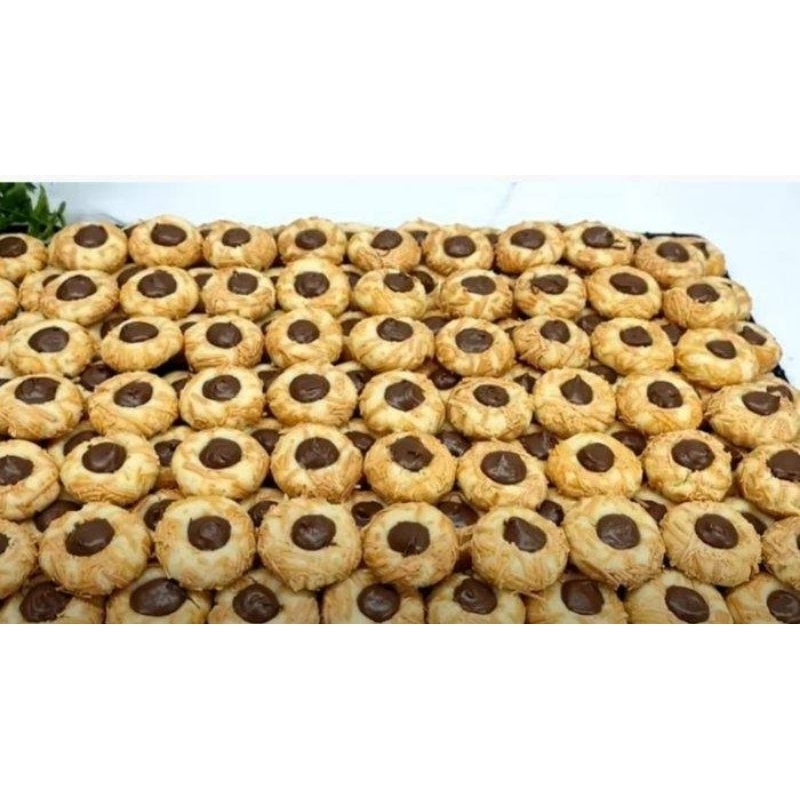 

Kue thumbprint cokelat by Aqila Snack/berat 250gr