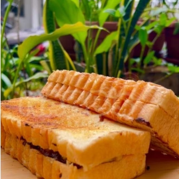 

Roti Bakar Coklat Crunch & Coklat Crunch