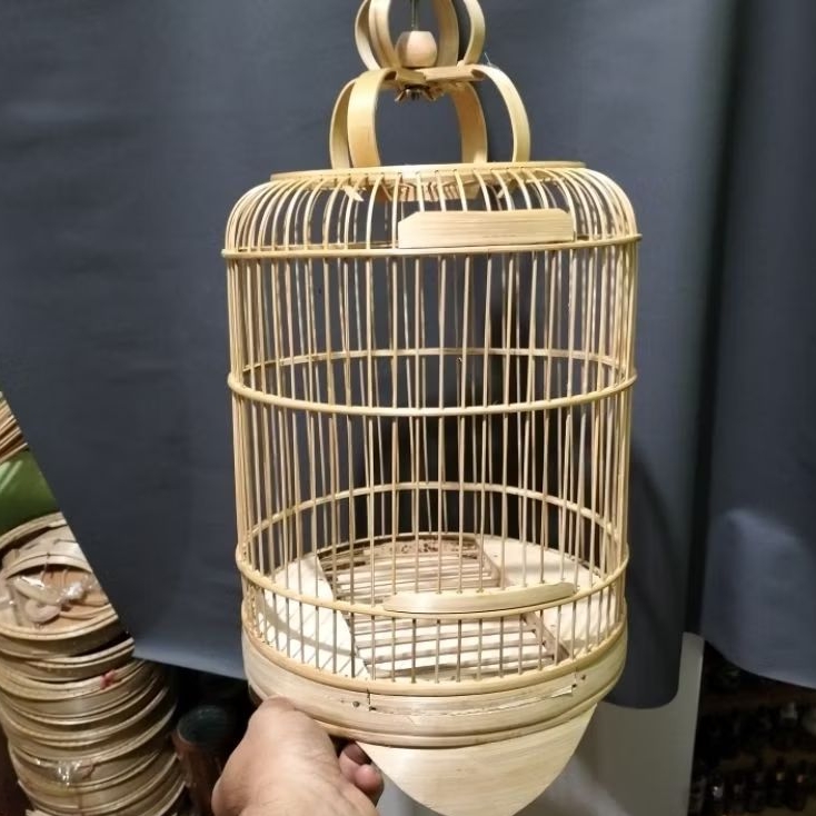 SUDAH JADI sangkar burung cungkok D24 bulat pleci Kolibri full bambu tinggal pake