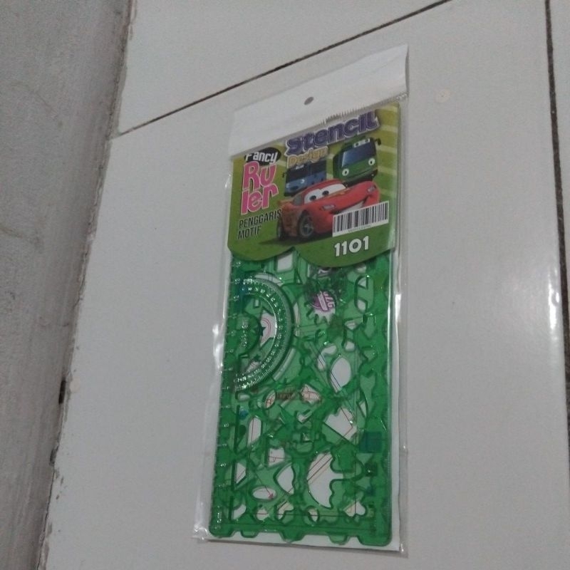 

RULER / PENGGARIS MOTIF FANCY BAHAN PLASTIK DESAIN STENSIL WARNA MERAH JAMBU, KUNING, HIJAU, ORANGE, BIRU DAN MERAH