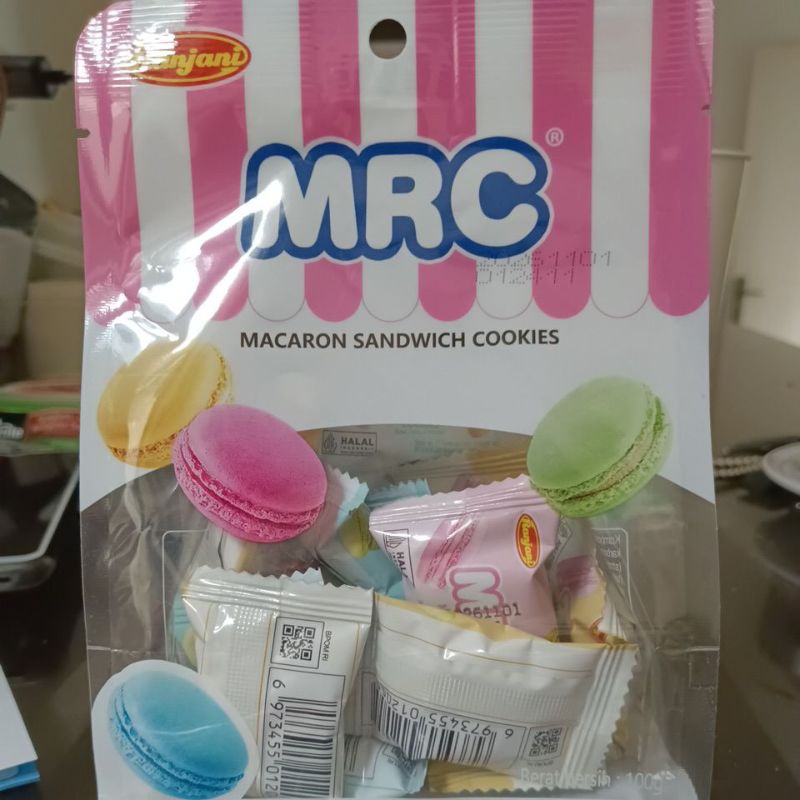 

mrc macaron sandwich cookies 100 gr