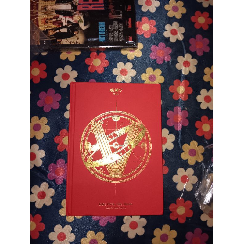 ALBUM ONLY WAYV TAKE OVER THE MOON TOTM