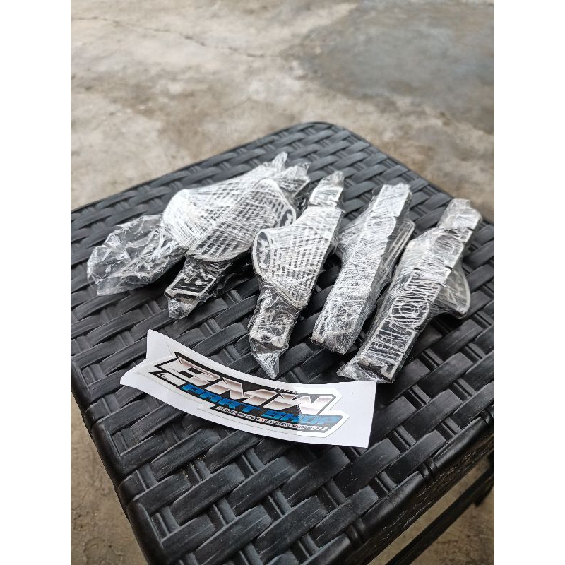 (COD) Emblem Tangki CB100 1set emblem tangki CB100 gelatik emblem tangki gelatik cb100 (LOKAL HITAM)