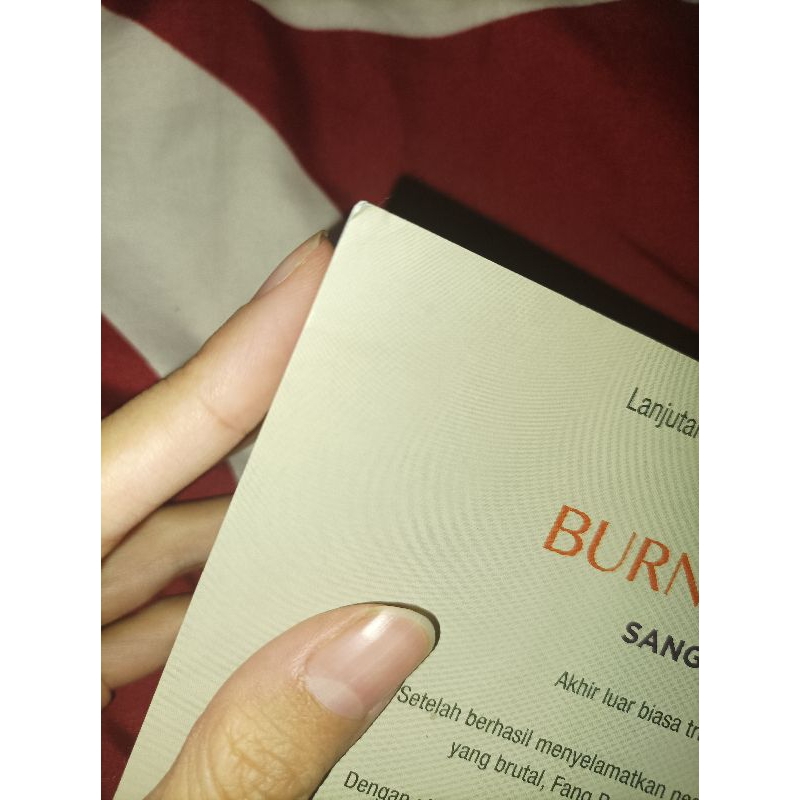 The Burning God Preloved Bekas - RF Kuang Indo