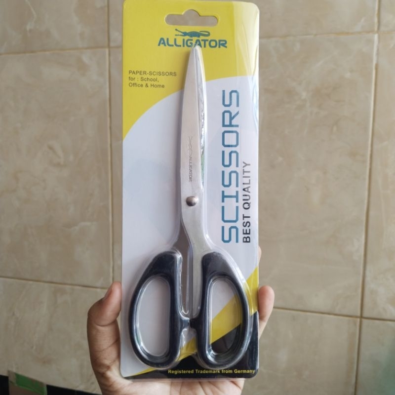 

Gunting Besar Alligator