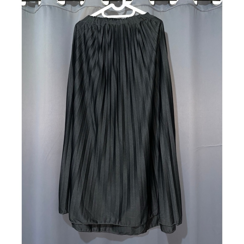 Preloved Rok Plisket Hitam Panjang