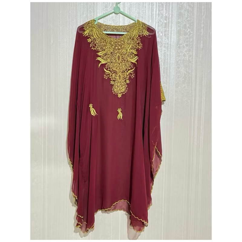 Preloved Kaftan Merah Gold Bordir Mewah Lebaran