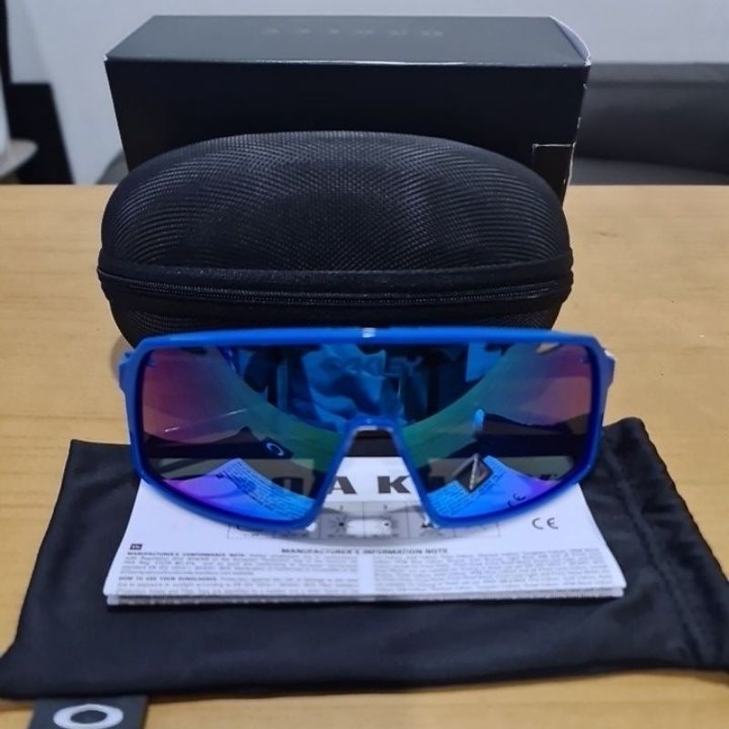 Kacamata OAKLEY SUTRO (A)