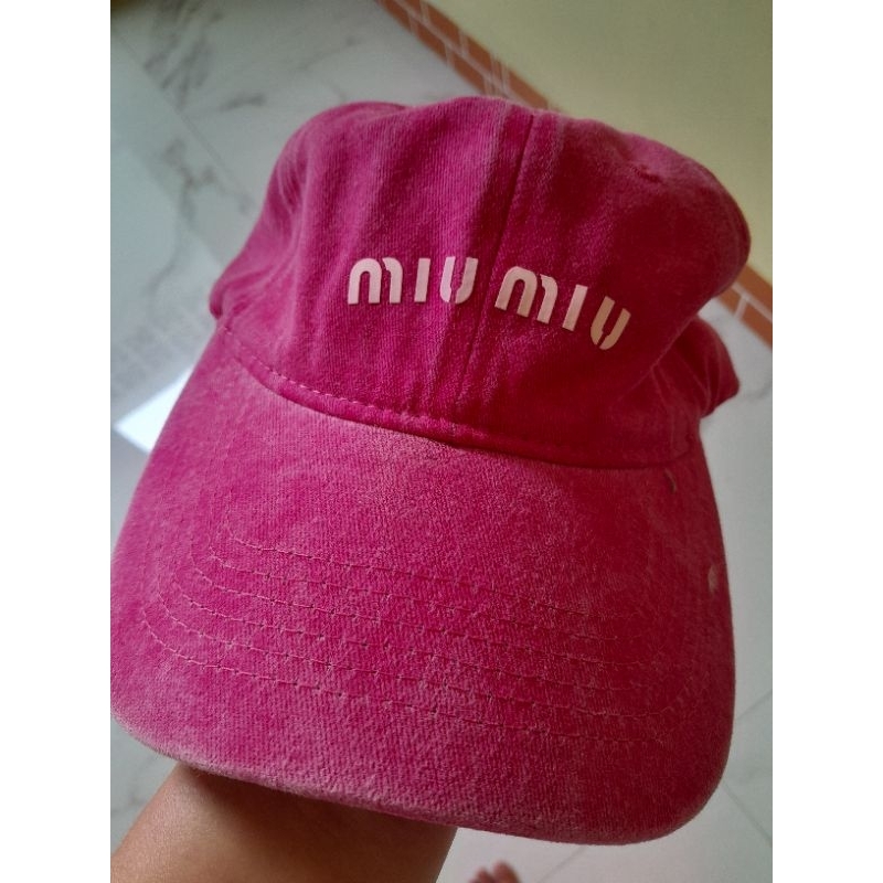 TOPI MIU MIU