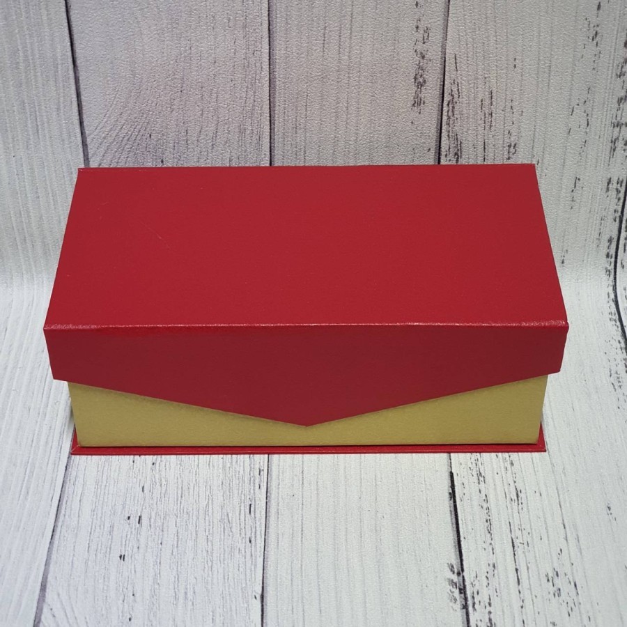 

Box MD 22x11x8cm magnet dasi / kotak kue kering / kotak lapis separo / idul fitri /imlek