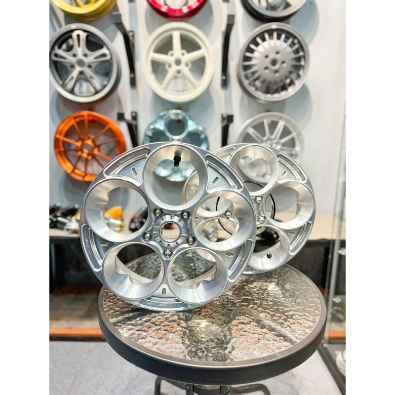 velg magic factory model marus vespa matic sprint primavera gts gt gtv ls x vesmet