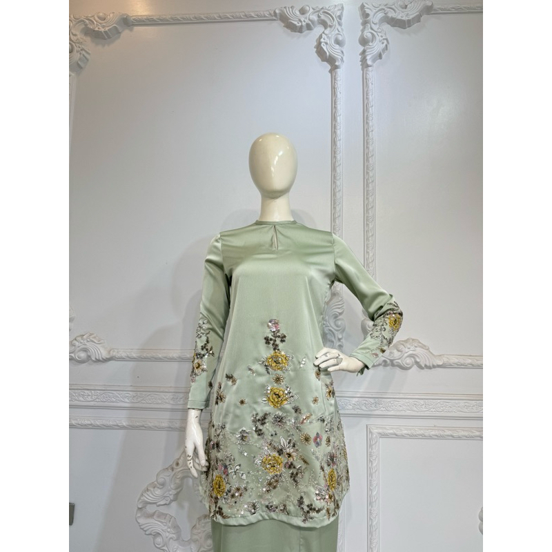 EXCLUSIVE KURUNG SOFT SAGE FLOWER BEADS BRIDESMAID