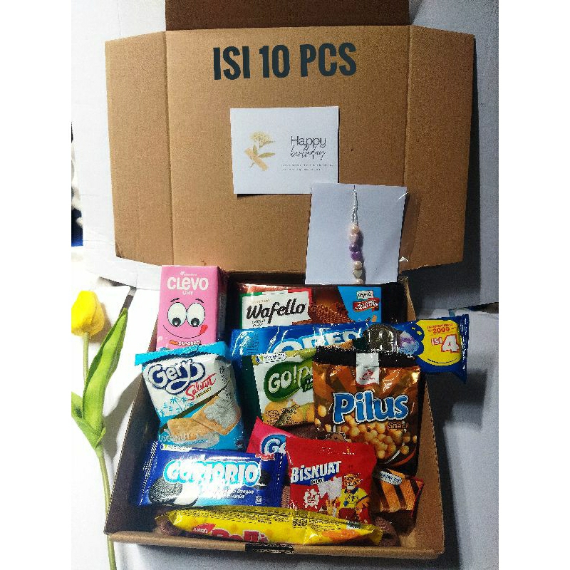 

(ISI 10 pcs) Hampers snack /gift box ultah/hari raya/free custom kartu ucapan/free ganci