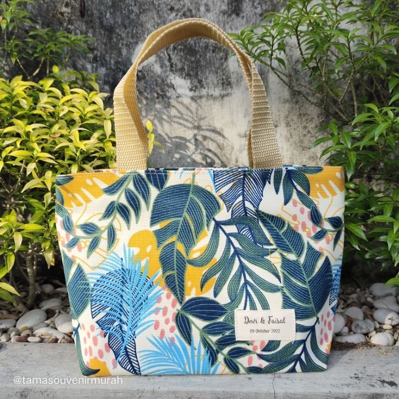 Souvenir Totebag Tas Kanvas Mini/ Make Up