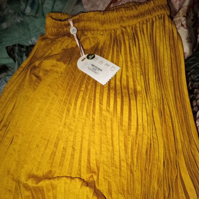 Rok Shi kuning mustard