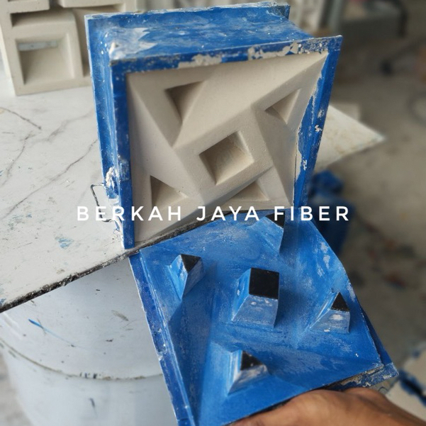 Cetakan Roster Fiber Ukuran 20x20 cm Motif Kincir