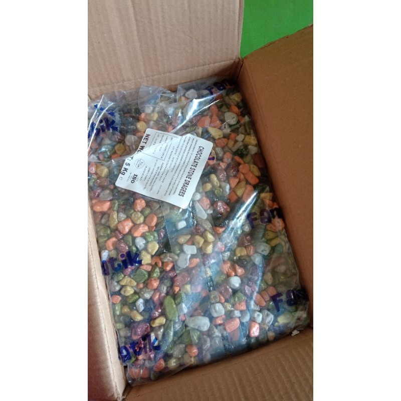 

Coklat Kerikil / Coklat Batu / Oleh oleh Haji umroh