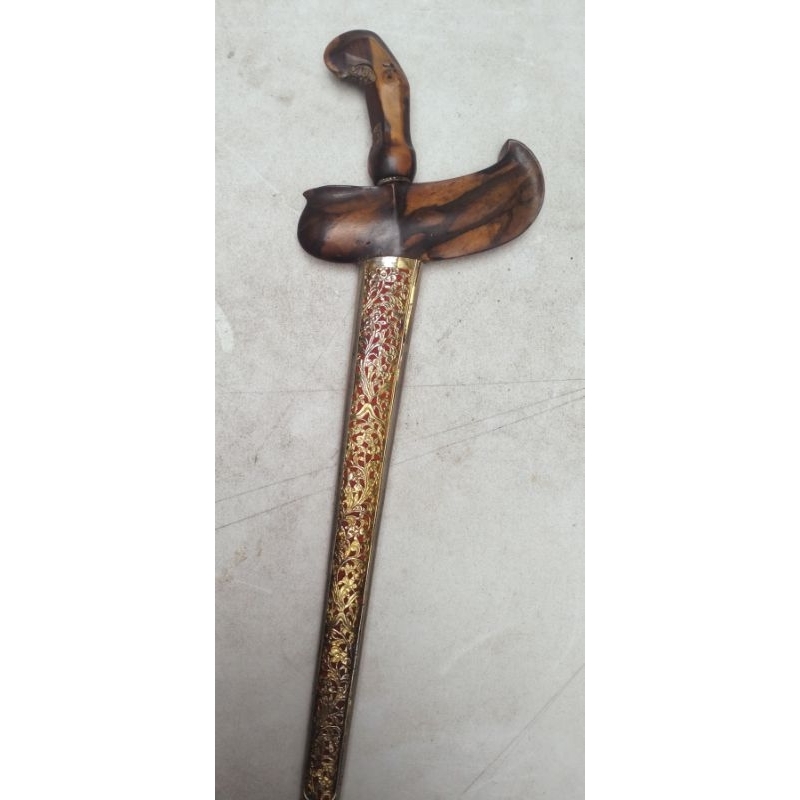 Keris sengkelat luk 13