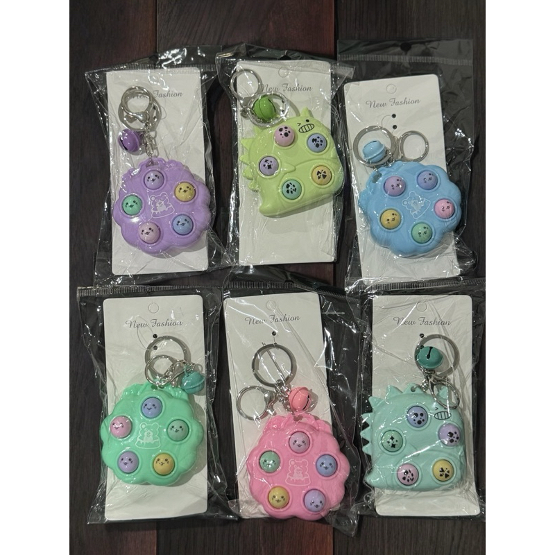 Gantungan Kunci Mainan Pop it Mini Mainan Anak Karakter Lucu Game Bubble Push Gantungan Tas