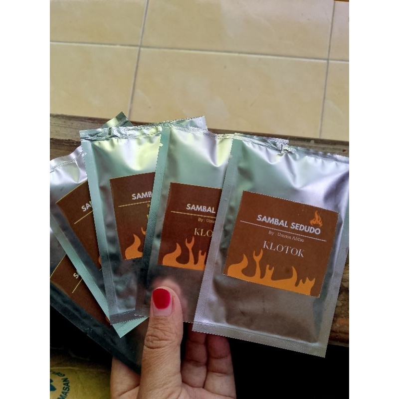 

Sambal Sedudo Varian Klotok Sachet. food, makanan, pedas.