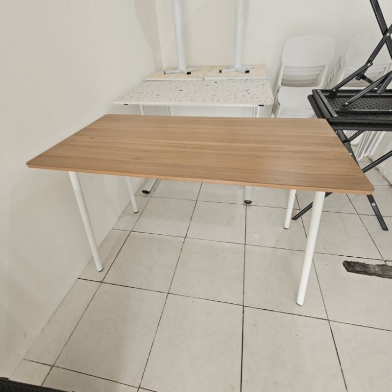 Preloved meja makan informa motif kayu 120x60cm