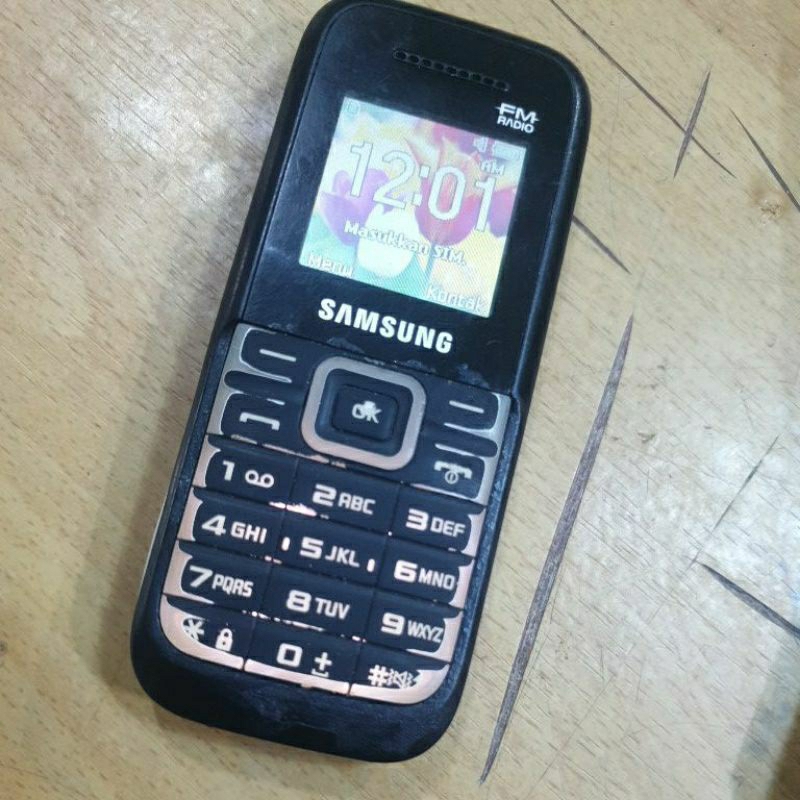 handphone samsung sm-b109e hidup tanpa baterai