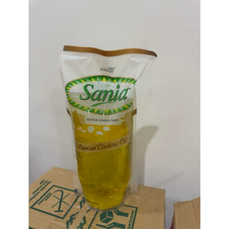 

Minyak Goreng SANIA cooking oil Ref Pouch 1L