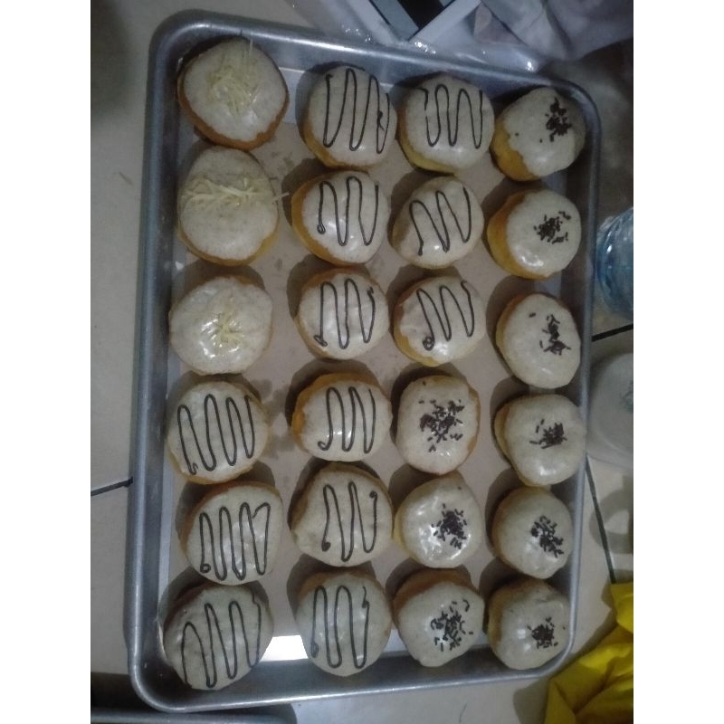 

Donat isi diluar