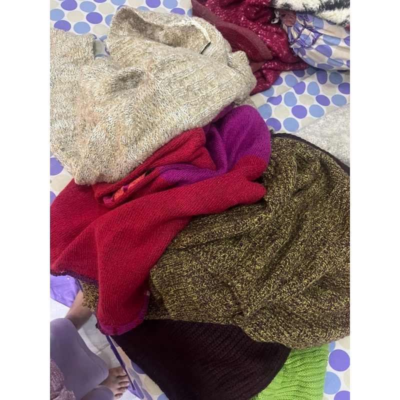 Kain Warna-warni dan Hijau