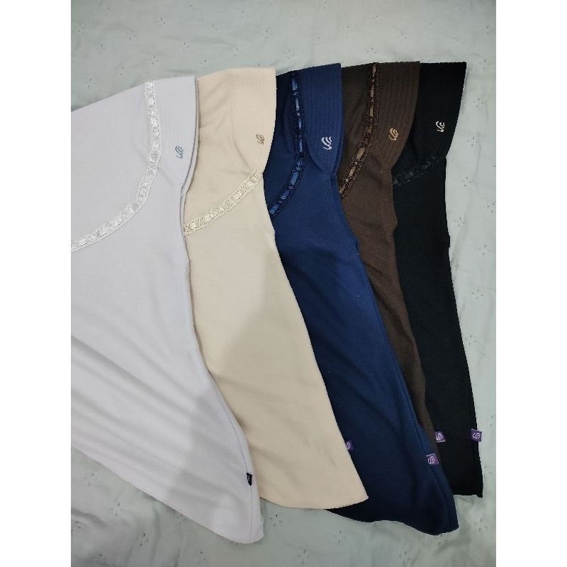 (BUNDLE DAPAT LIMA) HIJAB KERUDUNG SEKOLAH RABBANI SERUT PUTIH KREM NAVY COKLAT HITAM (preloved)