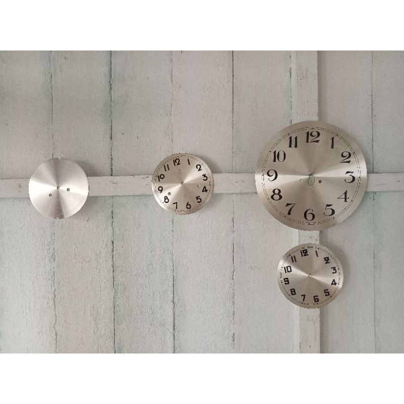 Custom dial jam antik kuno