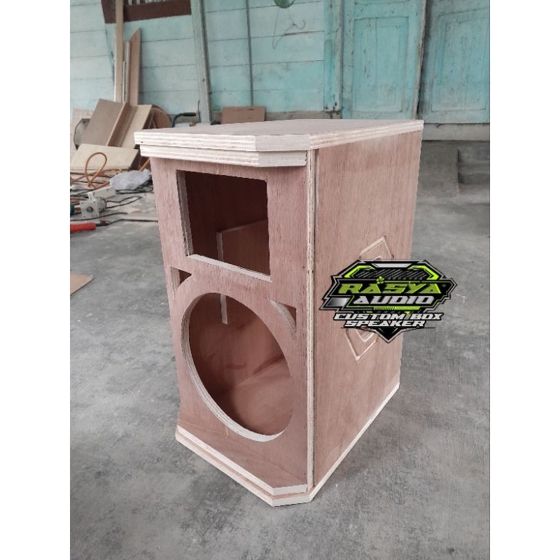 Box speaker Middle 8 inch