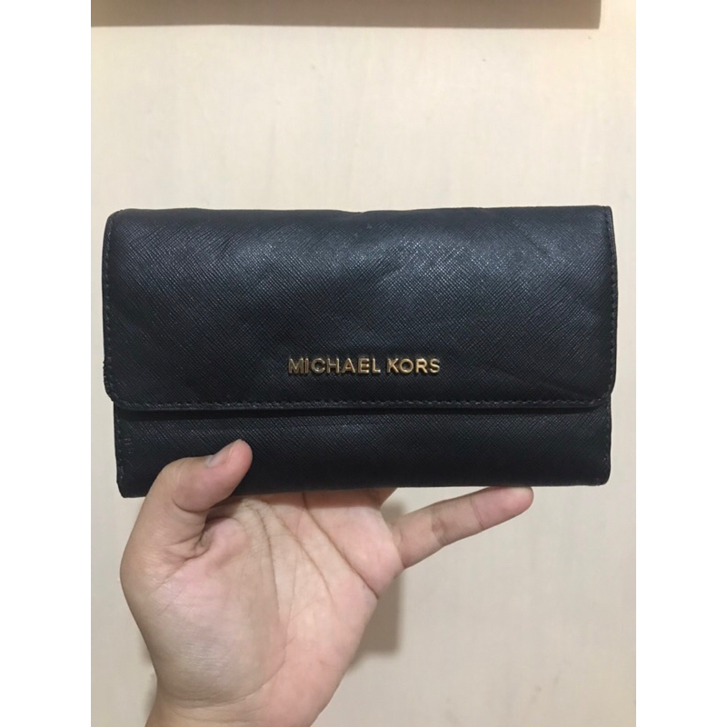 Dompet mk