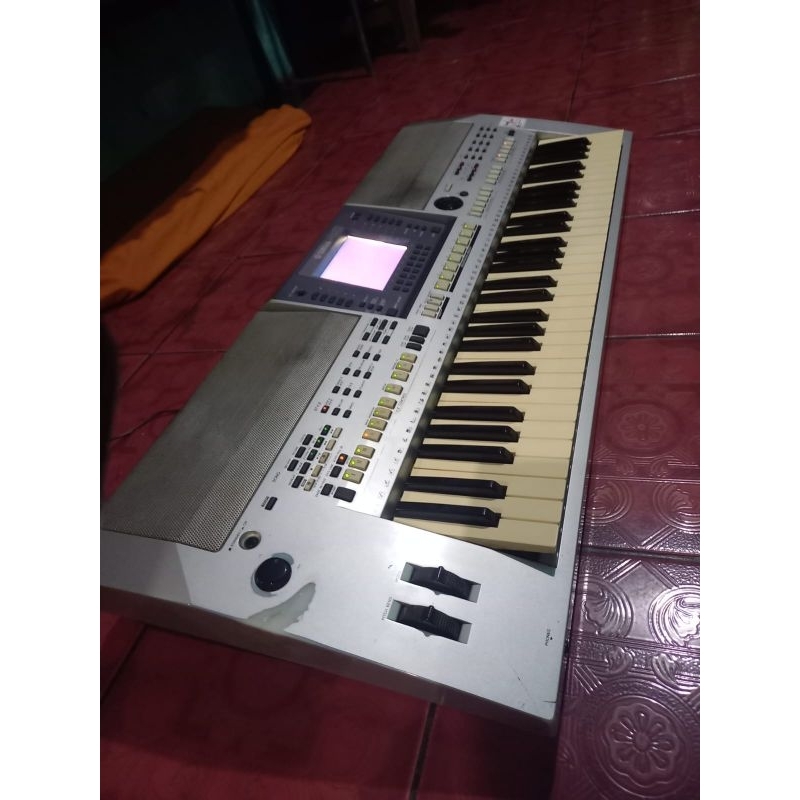 Keyboard Yamaha PSR S 700 second