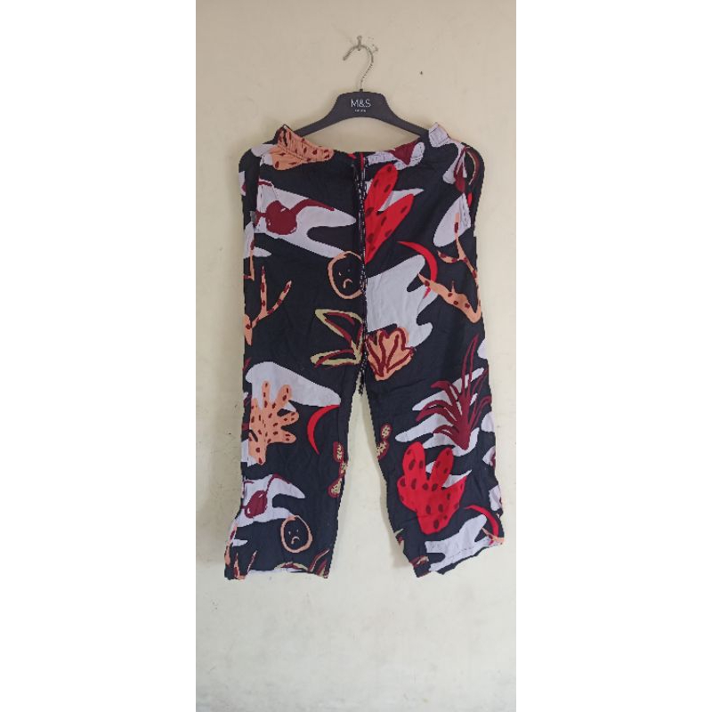CELANA KULOT UNIQLO PEREMPUAN