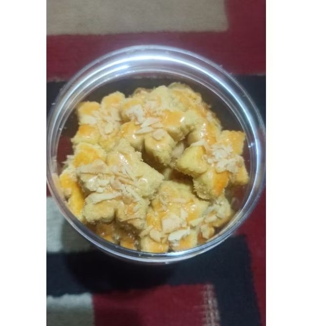 

Kue Bintang Kacang Almond Premium
