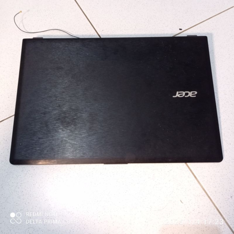 Casing bagian LCD laptop acer one 14 Z1401