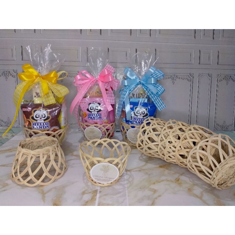 

KERANJANG ROTAN MINI | GIFT ROTAN MINI | HAMPERS ULANG TAHUN | HAMPERS ROTAN | HAMPERS SNACK | SNACK HAMPERS