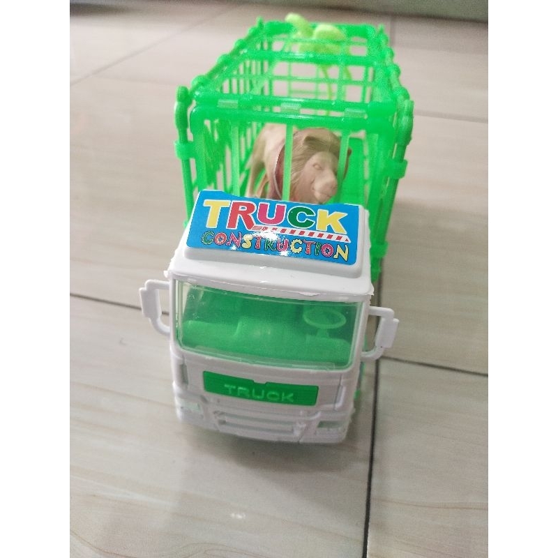 Mainan Anak Mobil Truk ST2044 Angkut Hewan