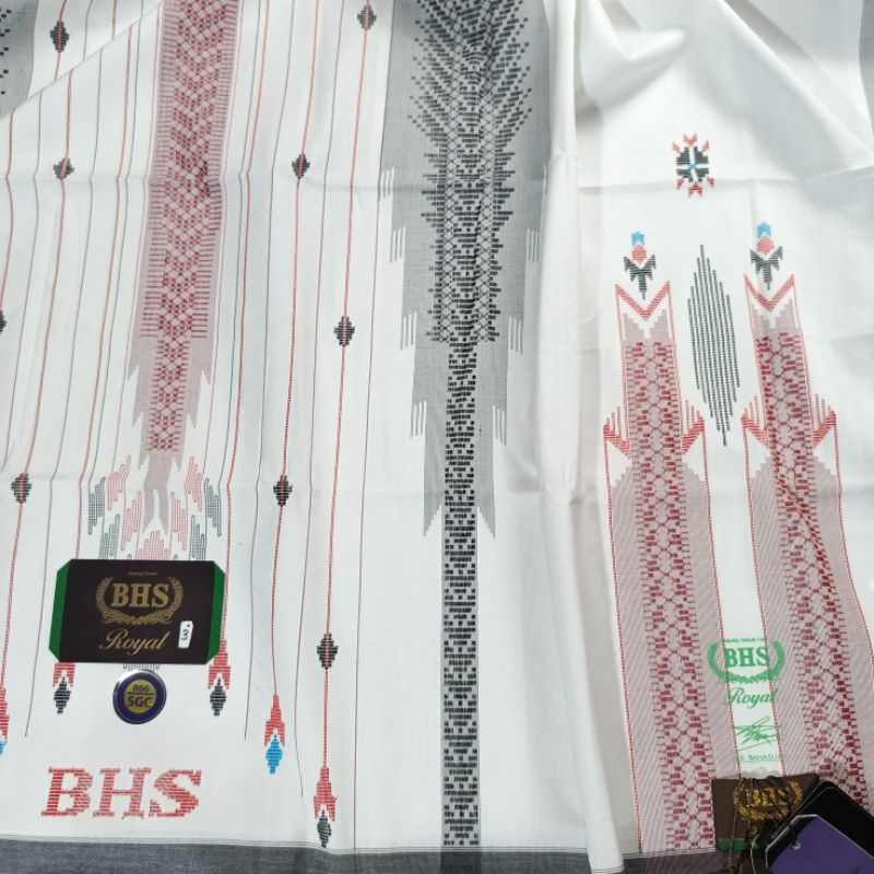 SARUNG BHS ROYAL GOLD R66 SGC 3 PUTIH