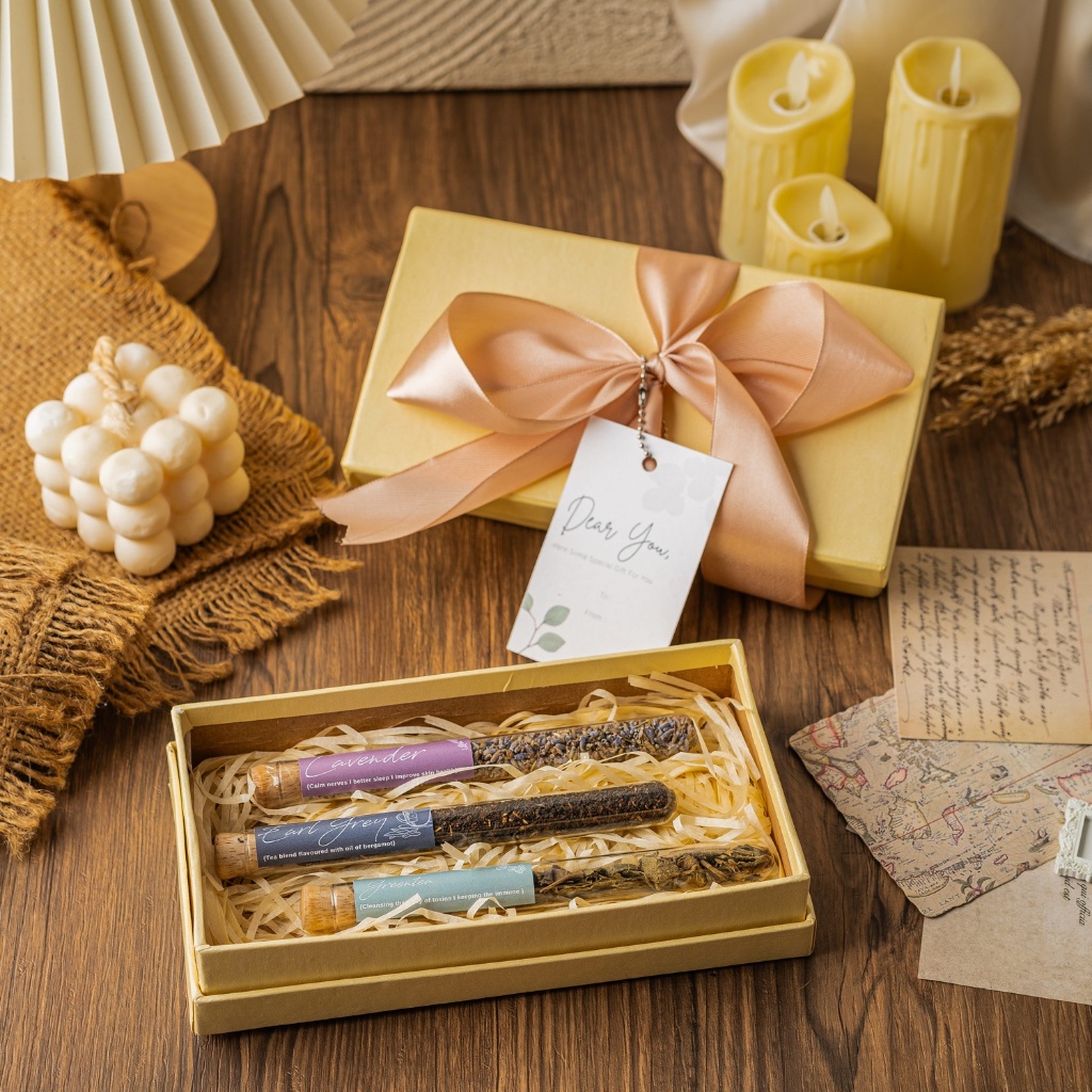 

Tea Hampers Souvenir Teh Artisan GIft Kado - SWEET Hampers