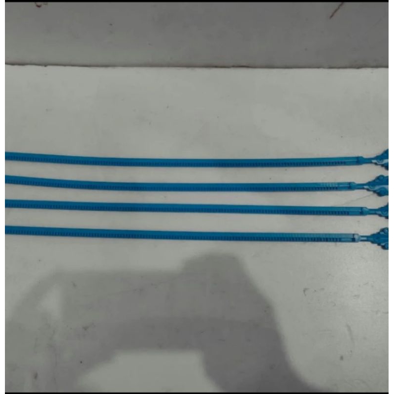 Mainan Tali Penarik Gasing Nado Auldey 50 cm - Toys