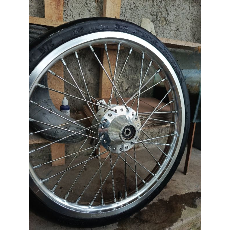 VELG MOTOR SCARLET BEKAS