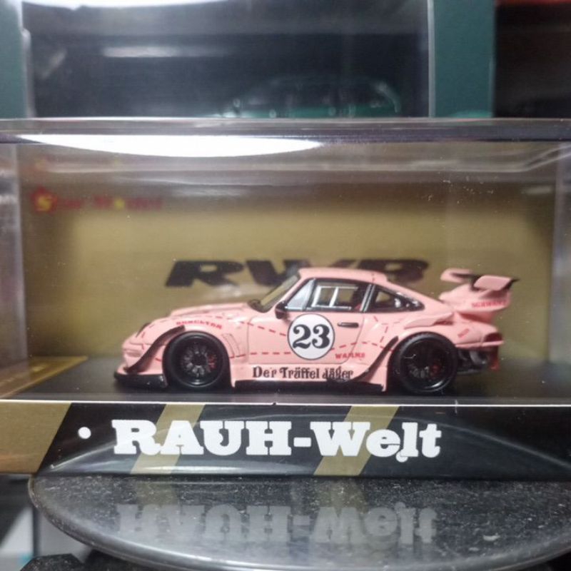 Star Model Porsche RWB Pink Pig