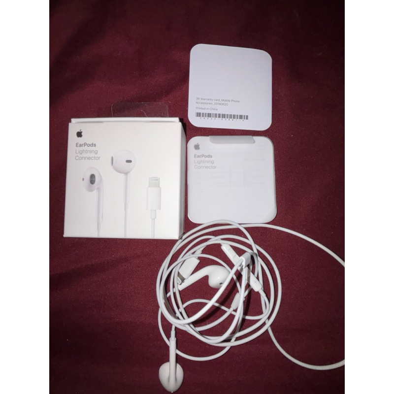 Preloved Apple EarPods with Lightning Connector / Earphone Original Ibox