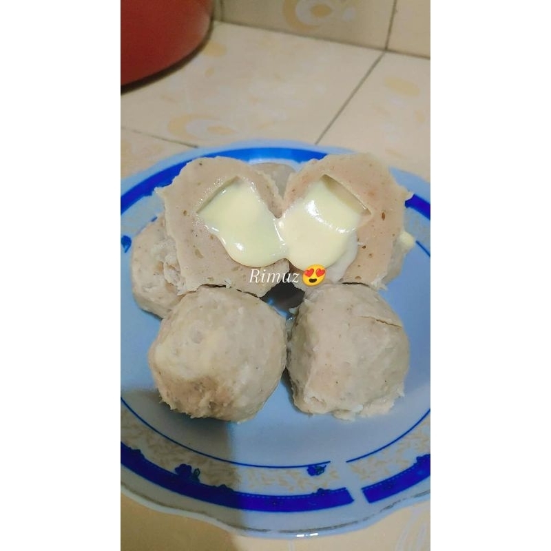 

Bakso Keju Frozen Rimuz (Isi 3 biji/pcs)