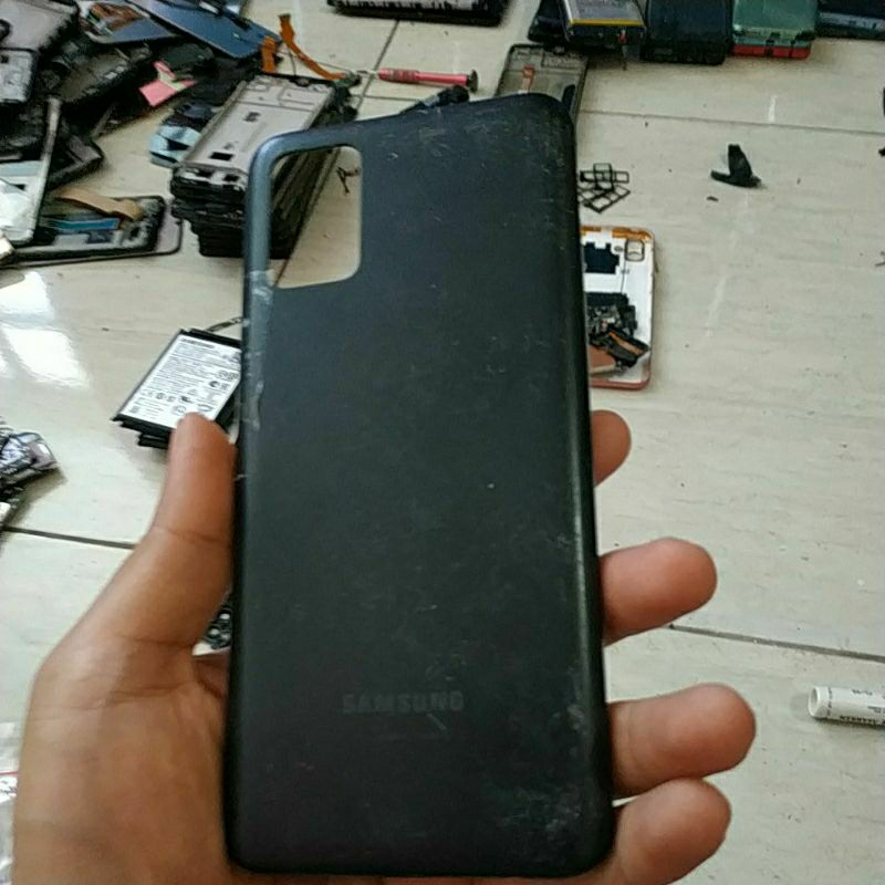 backdoor bekas ori Samsung a02s tombol lengkap minus patah