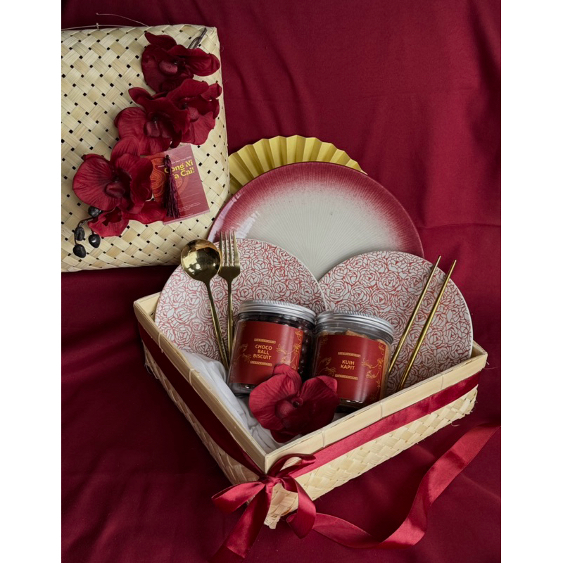 

Studio Tembikar - Giok Set imlek chinese new year hampers
